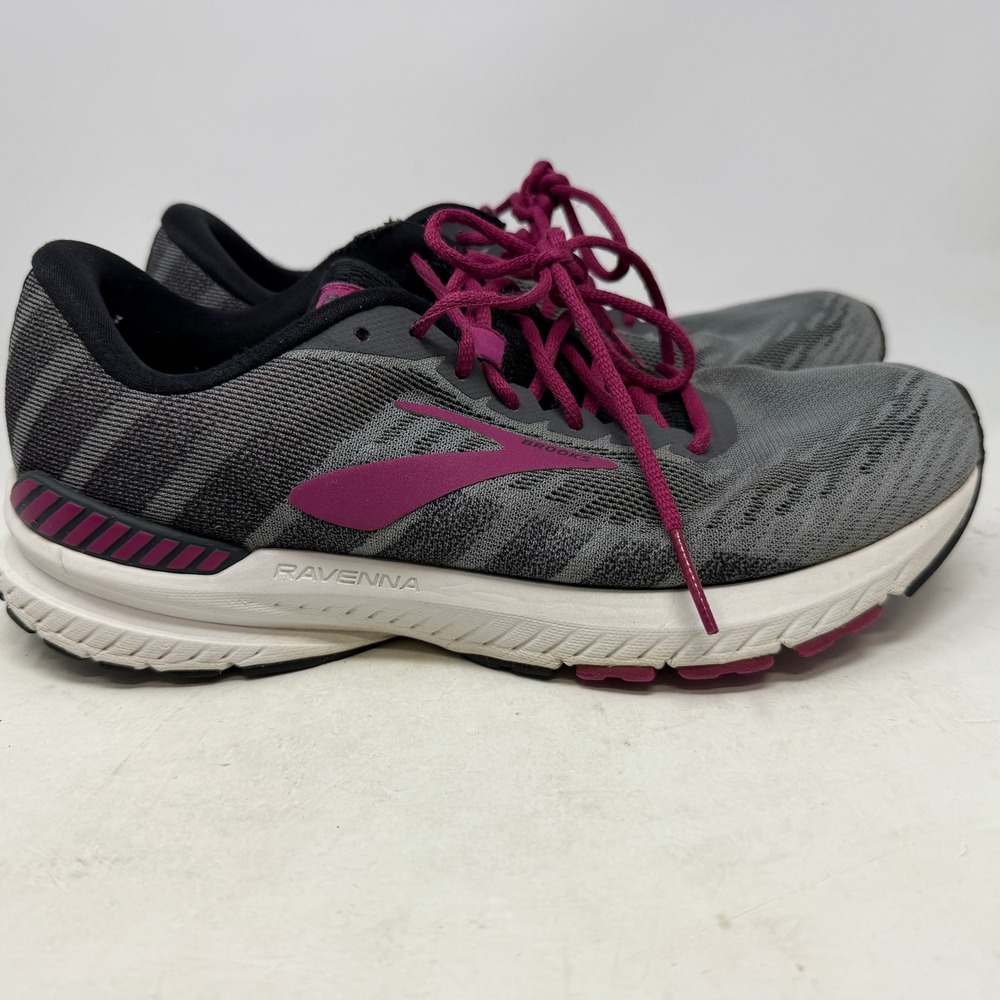 Brooks Running Shoes Womens 7.5 Ravenna 11 Grey Pink Stability EUC